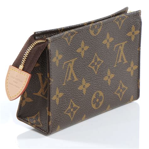 louis vuitton toiletry pouch 15 dimensions